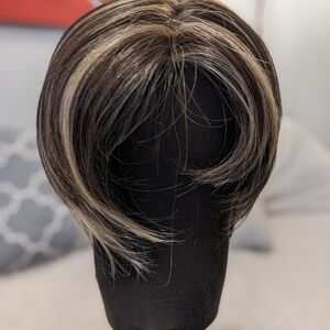 Estetica Front laced short brown wig with Carmel highlights